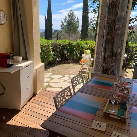 Apartment Cap Esterel Le Jardin Cote Mer , Spa Thalgo Climatisation ,Parking ,Parc Aquatique Piscines, Saint-Raphael (Var)