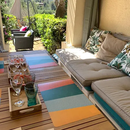 Cap Esterel Le Jardin Cote Mer , Spa Thalgo Climatisation ,Parking ,Parc Aquatique Piscines,