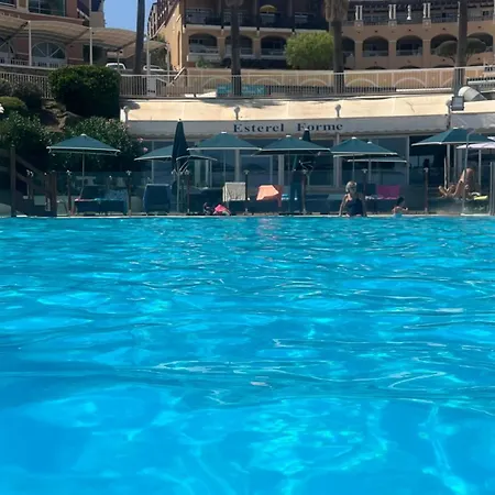 Cap Esterel Le Jardin Cote Mer , Spa Thalgo Climatisation ,Parking ,Parc Aquatique Piscines, * Saint-Raphael (Var)