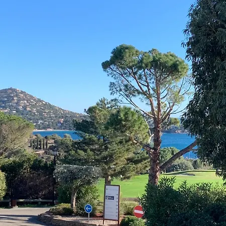 Cap Esterel Le Jardin Cote Mer , Spa Thalgo Climatisation ,Parking ,Parc Aquatique Piscines, *