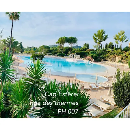 Apartment Cap Esterel Le Jardin Cote Mer , Spa Thalgo Climatisation ,Parking ,Parc Aquatique Piscines,