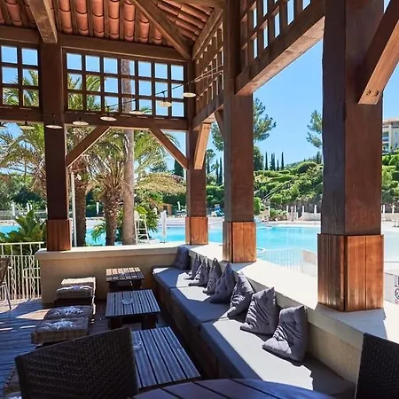 Village Cap Esterel Pierre Et En Rez De Jardin Vue -plages -parcs Aquatique - Animations -5 Piscines Dont Chauffee Au 01-novembre -parking -climatisation -formule Club דירה *