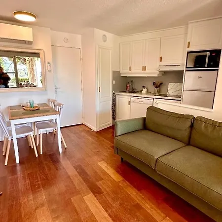 Apartment Village Cap Esterel Pierre Et En Rez De Jardin Vue -plages -parcs Aquatique - Animations -5 Piscines Dont Chauffee Au 01-novembre -parking -climatisation -formule Club Saint-Raphael (Var)