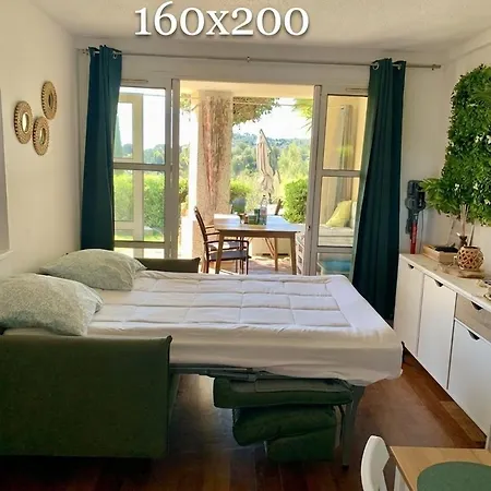 Village Cap Esterel Pierre Et En Rez De Jardin Vue -plages -parcs Aquatique - Animations -5 Piscines Dont Chauffee Au 01-novembre -parking -climatisation -formule Club